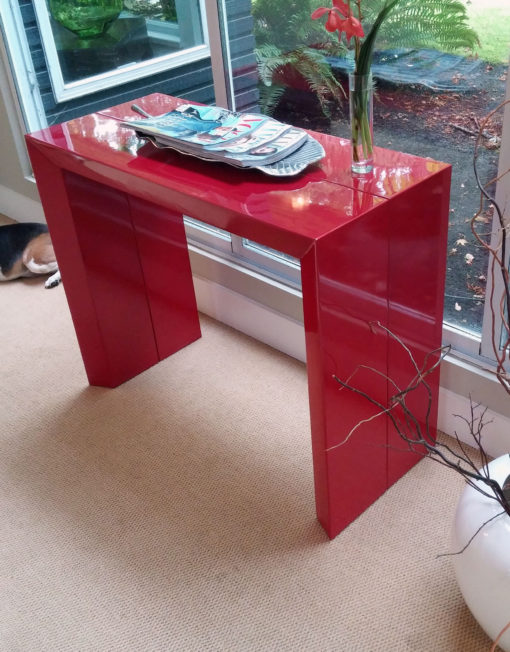 Junior-Giant-Edge-in-Red-Gloss-extendable-console-table